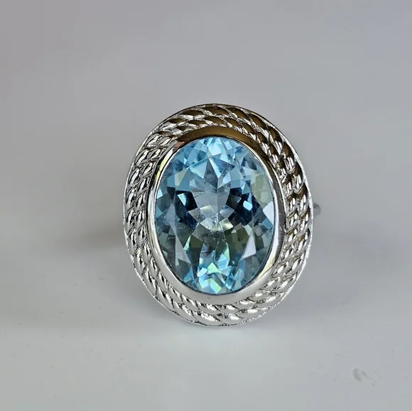 Genuine Swiss Blue Topaz Ring Sterling Silver Size 7.5! - Picture 8 of 13